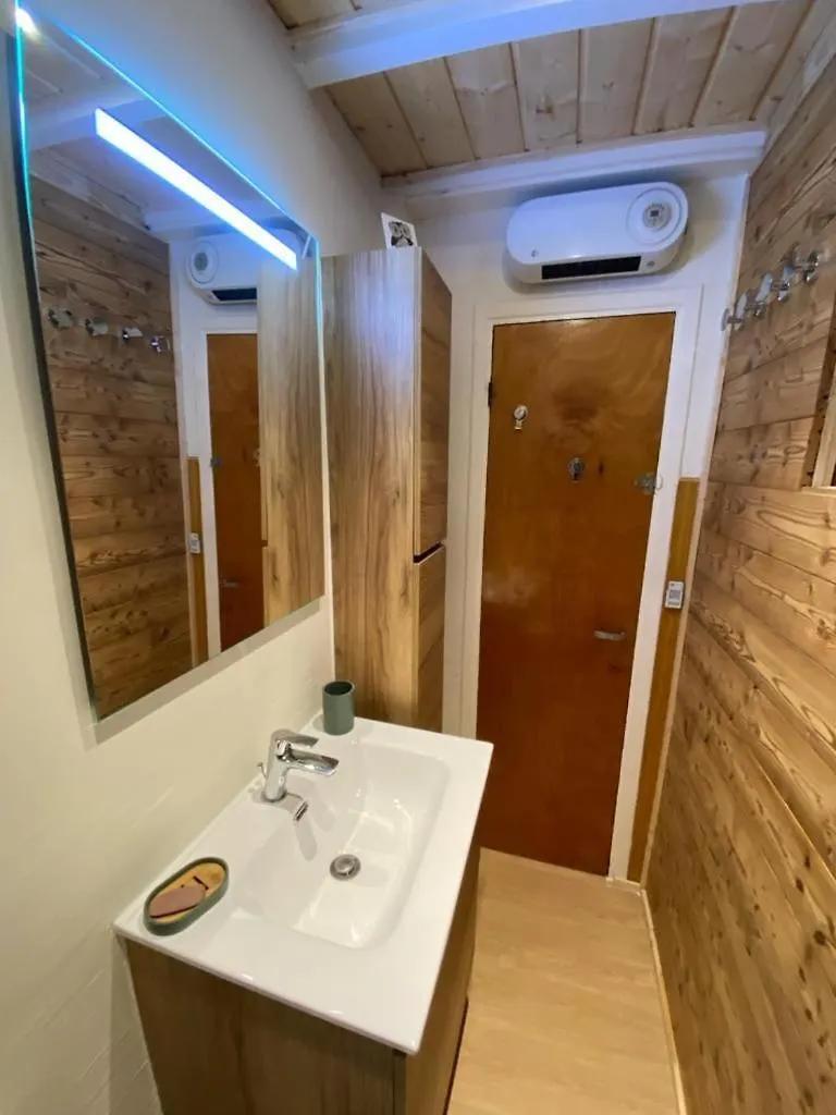 Chalet Situe Entre Guillaumes Et Valberg